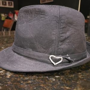 Black heart fedora